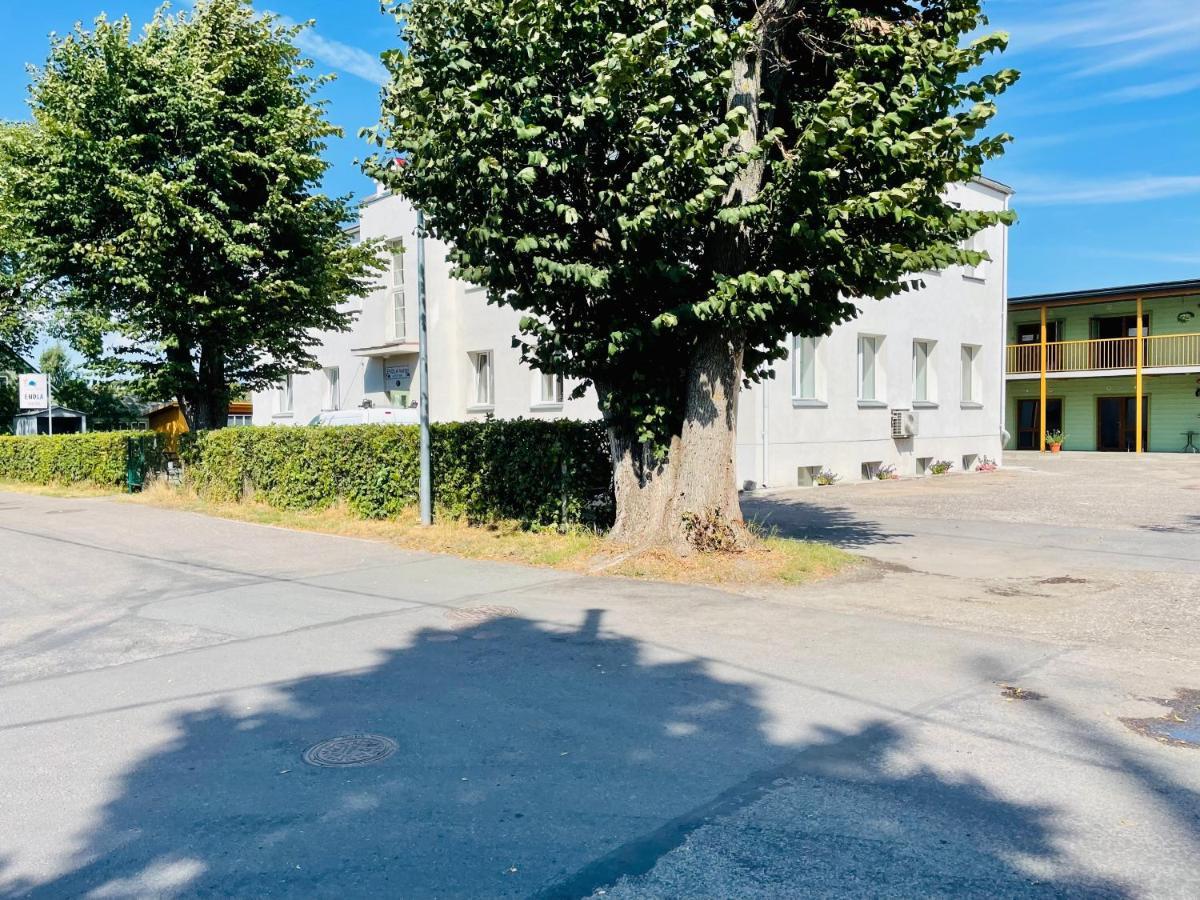 Endla Hostel Ja Apartamendid Haapsalu Exterior foto